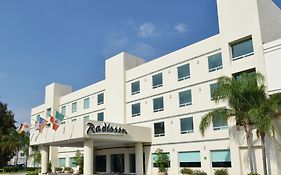 Radisson Poliforum Plaza Hotel León Exterior photo