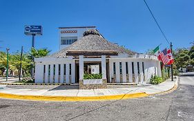 Best Western Posada Chahue Santa Cruz Huatulco Exterior photo