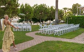 Crowne Plaza Limassol, An Ihg Hotel Exterior photo