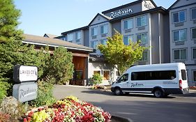 Radisson Hotel Portland Airport Exterior photo