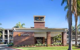 Hotel La Quinta By Wyndham Orange County Airport Santa Ana Exterior photo
