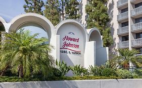 Howard Johnson by Wyndham Anaheim Hotel&Water Playground Exterior photo