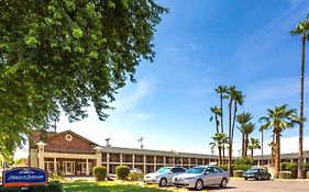 Hotel Howard Johnson By Wyndham Scottsdale Old Town Exterior photo
