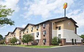 Super 8 By Wyndham Canton/Livonia Area Exterior photo