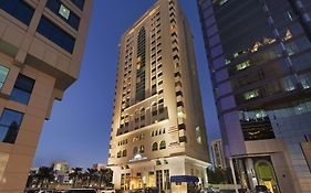 Hotel Howard Johnson By Wyndham Abu Dhabi Downtown Exterior photo