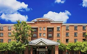 Comfort Suites Regency Park Cary Exterior photo