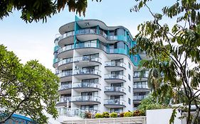 Aparthotel Breakfree Royal Harbour Cairns Exterior photo