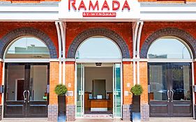 Hotel Ramada By Wyndham Belfast Exterior photo