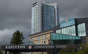 Executive Suites Hotel & Conference Center, Metro Vancouver Burnaby Exterior photo