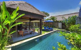 Bali Rich Seminyak Villas Exterior photo