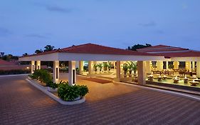 Holiday Inn Resort Goa Cavelossim Exterior photo