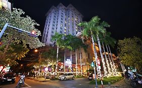 Imperial Hotel Hue Exterior photo