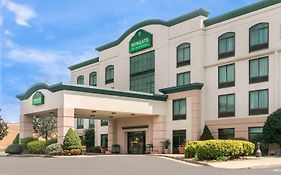 Hotel Wingate By Wyndham Lexington Exterior photo