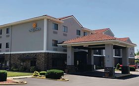 Hotel La Quinta By Wyndham Elizabethtown Exterior photo