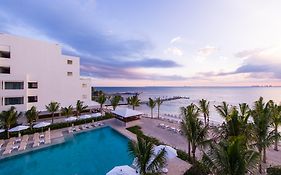 Izla Beach Front Hotel Isla Mujeres Exterior photo