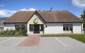 Hotel Campanile Chambéry Exterior photo