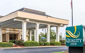 Quality Inn At The Mall - Valdosta Exterior photo