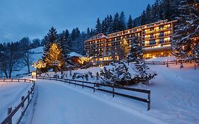 Beausite Park Hotel Wengen Exterior photo