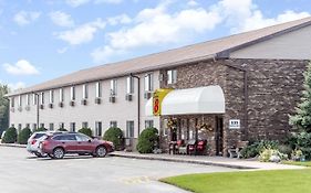 Motel Super 8 By Wyndham Antigo Exterior photo