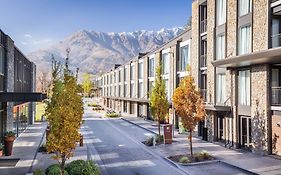 Hotel Doubletree By Hilton Queenstown Exterior photo