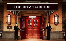 Hotel The Ritz-Carlton Ōsaka Exterior photo