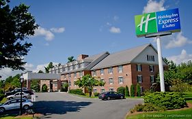 Holiday Inn Express & Suites Merrimack Exterior photo