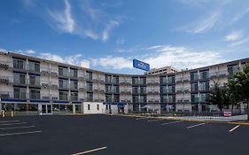 Baymont By Wyndham Spokane Exterior photo