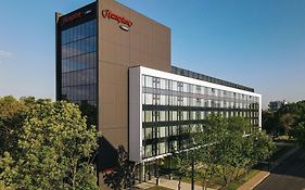 Hotel Hampton By Hilton Warsaw Reduta Exterior photo