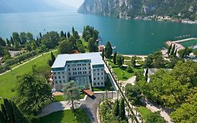 Lido Palace - The Leading Hotels Of The World Riva del Garda Exterior photo