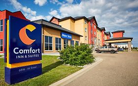 Comfort Inn & Suites Red Deer Exterior photo