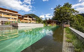 Brunnenhof Oberstdorf - Ferienwohnungen mit Hotel Service Exterior photo