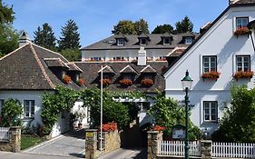 Hotel Landhaus Fuhrgassl-Huber Wien Exterior photo