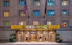 Hotel Omni Berkshire Place New York Exterior photo