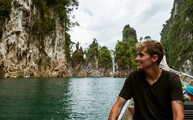 Monkey Mansion Jungalows&Tours Khao Sok National Park Exterior photo