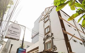 White Lodge Hotel Bangkok Exterior photo