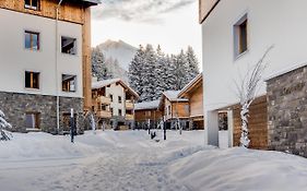 PRIVÀ Alpine Lodge Lenzerheide/Lai Exterior photo