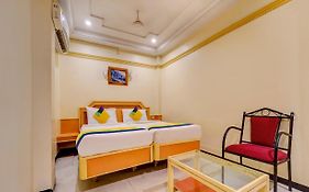 Itsy Hotels Coastal Grand Sathyam Fort Exterior photo