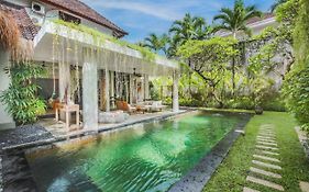 Villa Malou Seminyak Exterior photo