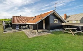 Awesome Home In Hvide Sande With Kitchen Exterior photo