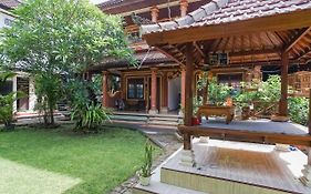 Indopurejoy House - Komala Indah Cottages Kuta Lombok Exterior photo