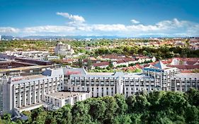 Munich Marriott Hotel Exterior photo