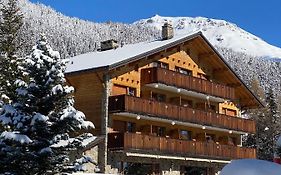 Hotel Colorado Riders Chalet Crans-Montana Exterior photo