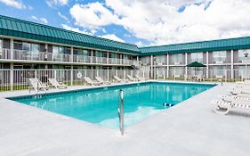 Red Roof Inn & Suites - Dekalb Exterior photo