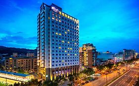 Hotel Aloft Taipei Beitou Exterior photo