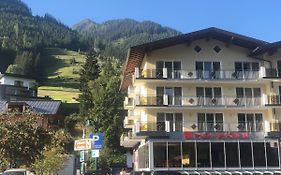 Hotel Herzblut Saalbach Exterior photo