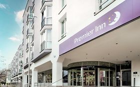 Premier Inn Stuttgart Bad Cannstatt Exterior photo