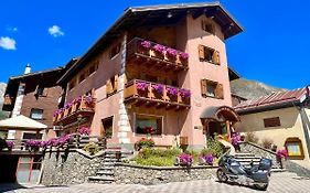 Hotel Adele Livigno Exterior photo