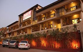 Hotel Suman Raj Mahābaleshwar Exterior photo