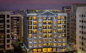 Savoy Park Hotel Apartments Dubai Exterior photo