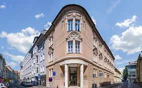 Hotel Elisabeth Old Town Pressburg Exterior photo